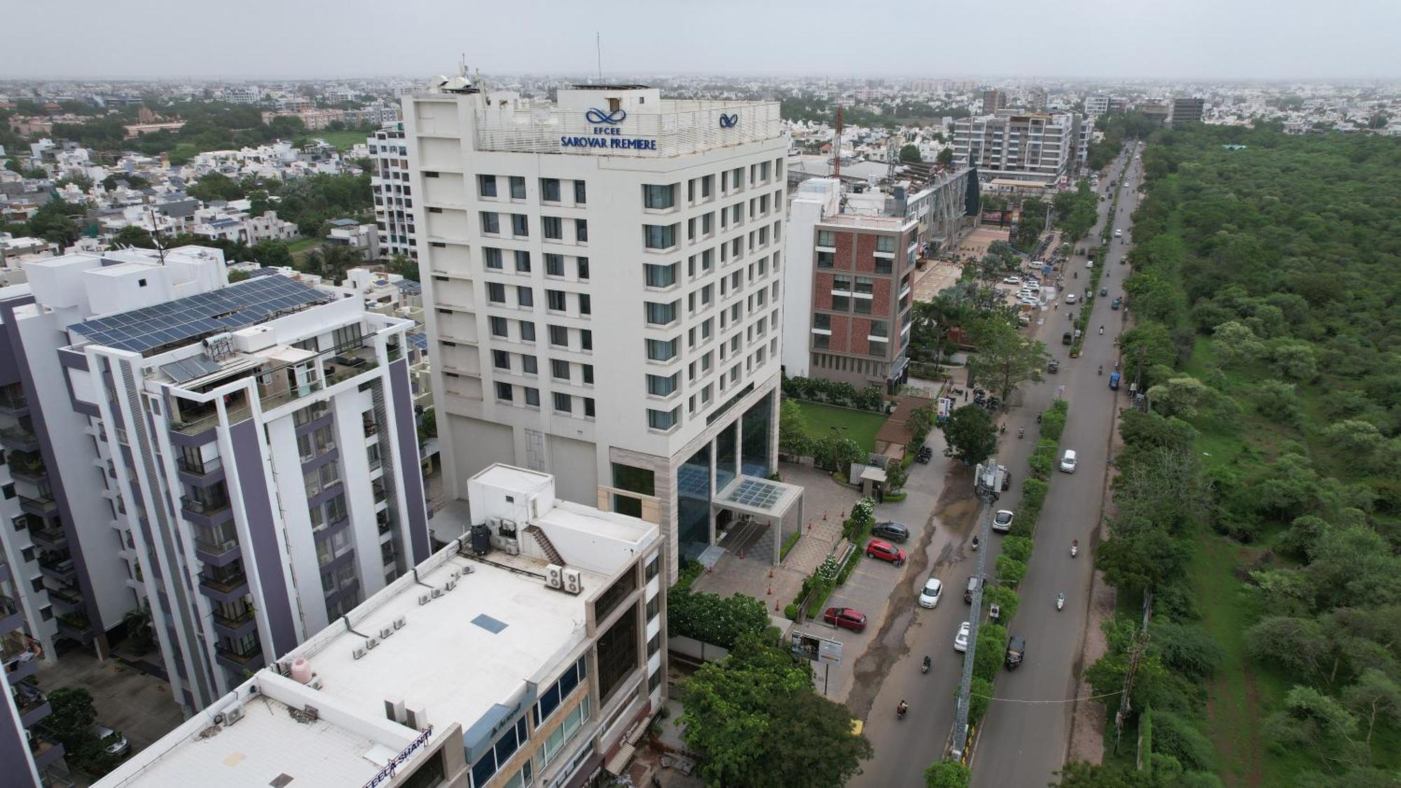 Efcee Sarovar Premiere Bhavnagar Buitenkant foto